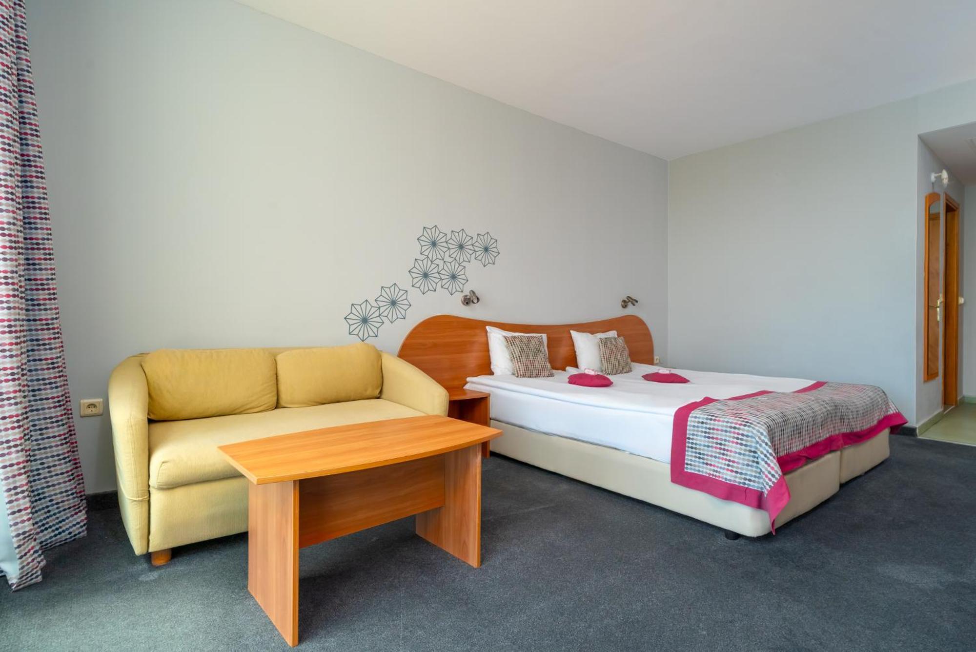 Mpm Hotel Kalina Garden ساني بيتش الغرفة الصورة